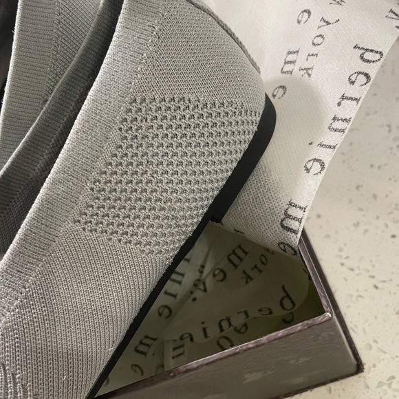 Bernie Mev Womans NIKKI Comfort SlipOns NEW Sz 9 Knit Ballet Flats Light Gray - Picture 11 of 11